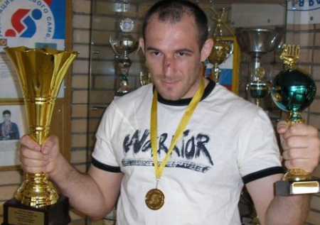 Олейник отреагировал на исключение из рейтинга UFC