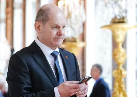 Шольц захотел снова позвонить Путину