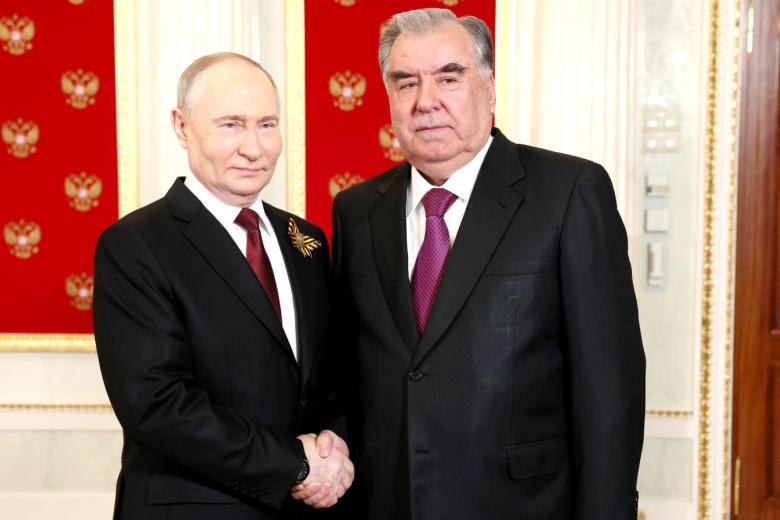 Владимир Путин, Эмомали Рахмон
