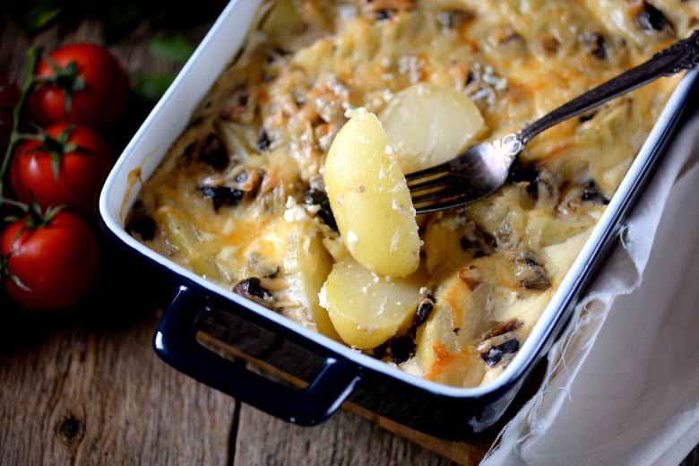 Картофель с мясом по-французски