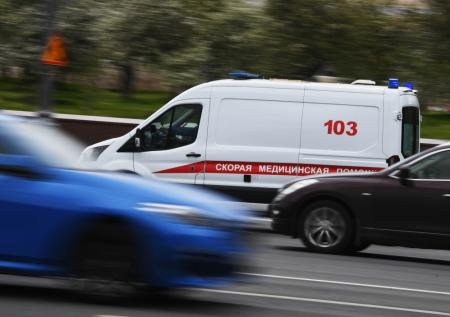 Жильцы из Санкт-Петербурга пожаловались на «труповозки» и запах мочи и кала
