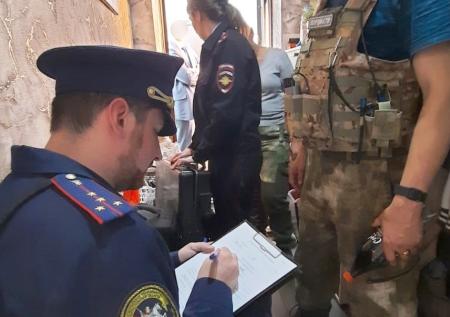 На Урале нашли тело ребенка в сумке: кто виноват в его смерти, с кем он жил