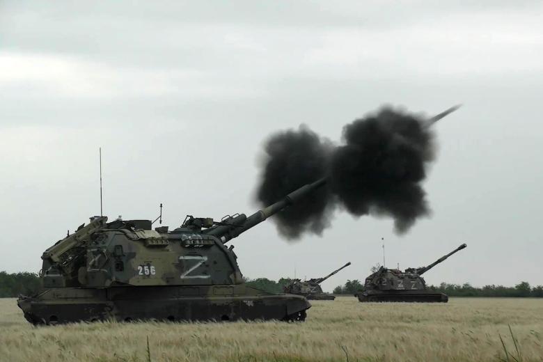 Боевая работа расчетов самоходных гаубиц «Мста-С»