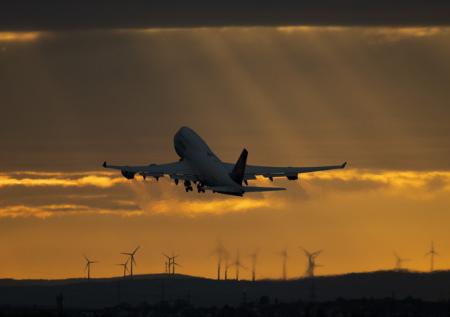 Пытавшийся сесть на Камчатке Boeing добрался до Алеутских островов