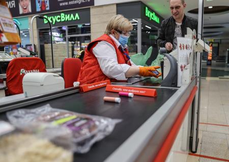 Россияне могут получить возможность оплачивать покупки с помощью QR-кода