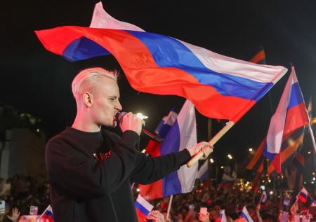 KP.RU: Матвиенко сообщил, что SHAMAN нанял охрану после угроз в свой адрес