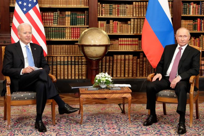 Президент США Джо Байден и президент России Владимир Путин