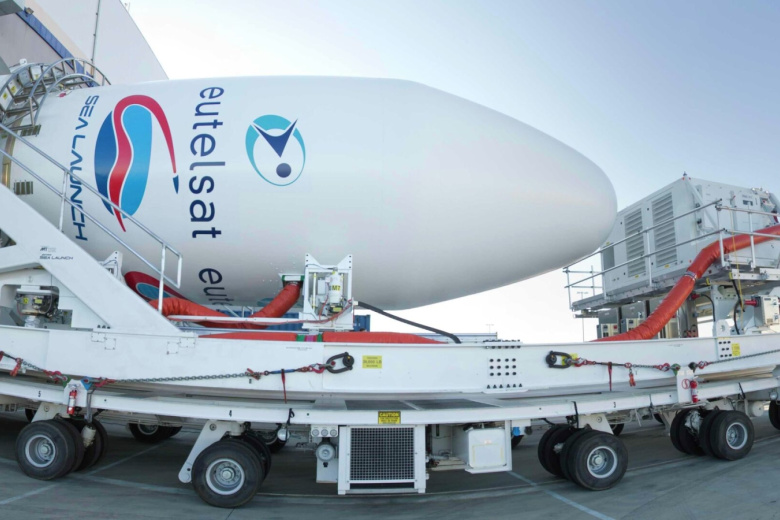 Cпутник Eutelsat 70B