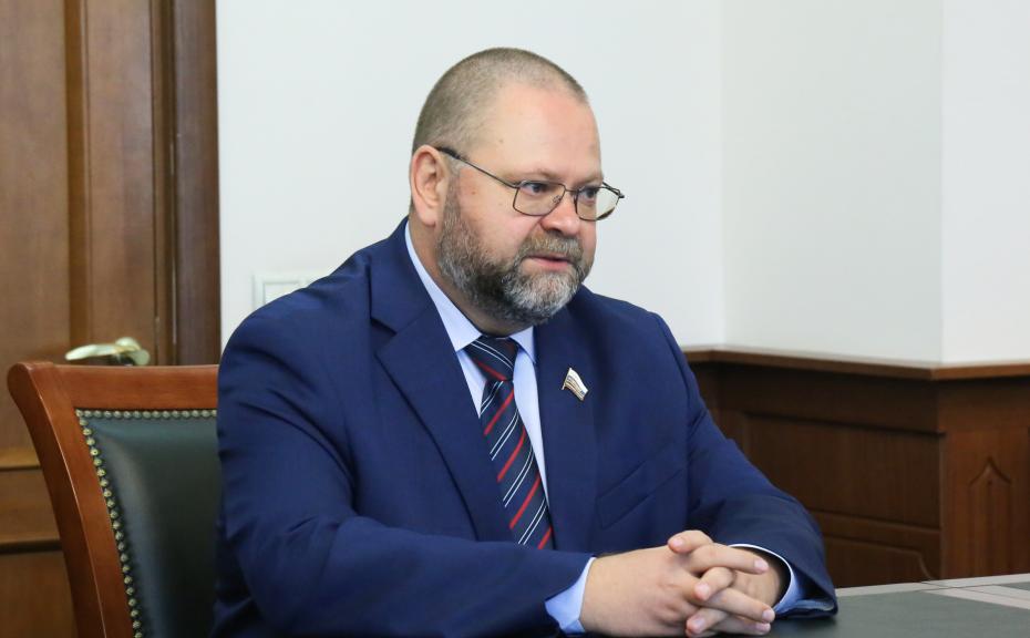 Олег Мельниченко