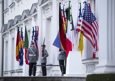 Зеленский попросил G7 создать «воздушный щит» над Украиной