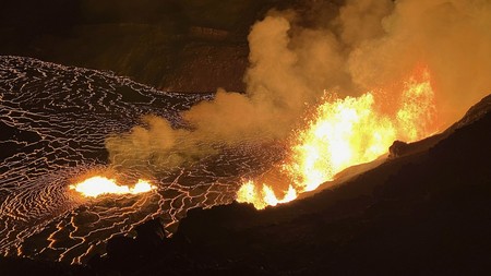 На Гавайях проснулся один из самых активных вулканов в мире