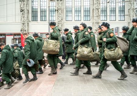 Электронные повестки - 2023: новый формат призыва в армию