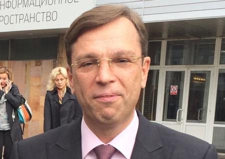 Эксперт назвал условие ограничения доллара в России