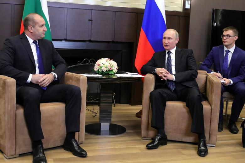 Президент Болгарии Румен Радев и президент РФ Владимир Путин