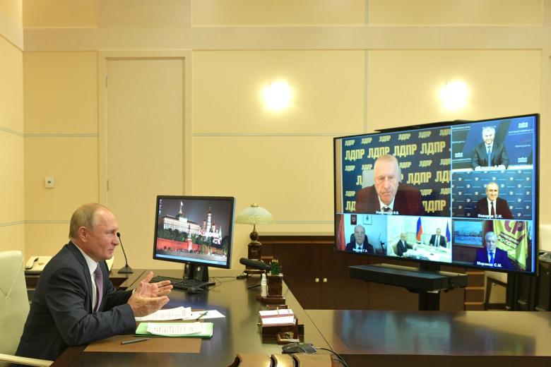 Владимир Путин  на встрече с руководителями фракций Государственной думы (в режиме видеоконференции)