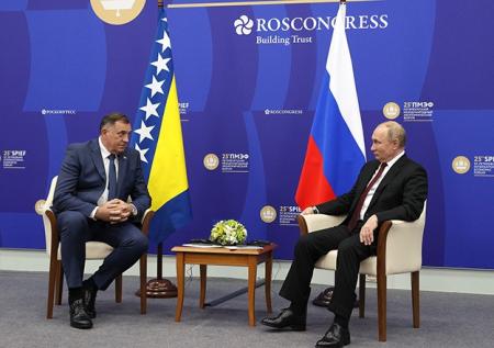 Путин заявил о продолжении отношений с Боснией и Герцеговиной