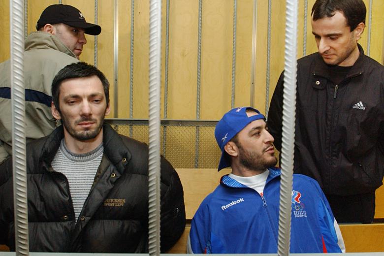 Аслан Мурдалов, Хампаш Собралиев, Ахяд Межиев и Алихан Межиев (слева направо) в зале заседаний Мосгорсуда