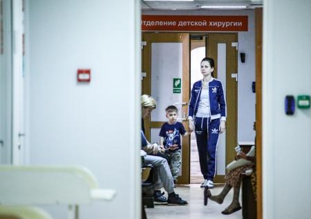 Путин поручил представить идеи по выдаче лекарств тяжелобольным детям