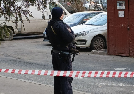 В Москве после атак БПЛА нашли две включенные радиостанции