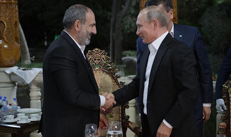 Президент РФ Владимир Путин и премьер-министр Армении Никол Пашинян