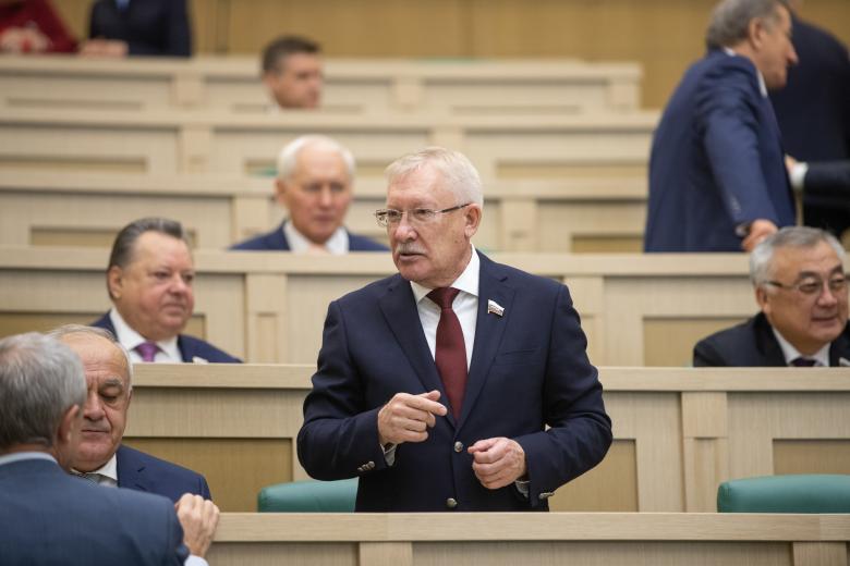 Олег Морозов