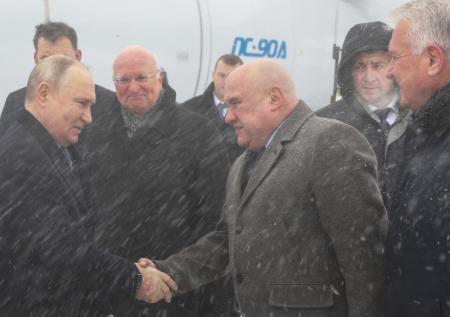 Появились новые кадры снежной пурги во время визита Путина в Минск