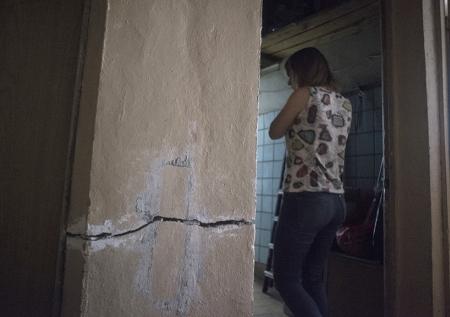 Сироту из Нижнего Тагила поселили в квартиру без пола