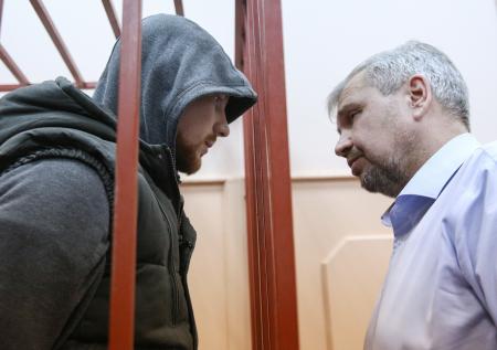 Суд приговорил к семи годам Уметбаева по делу Голунова