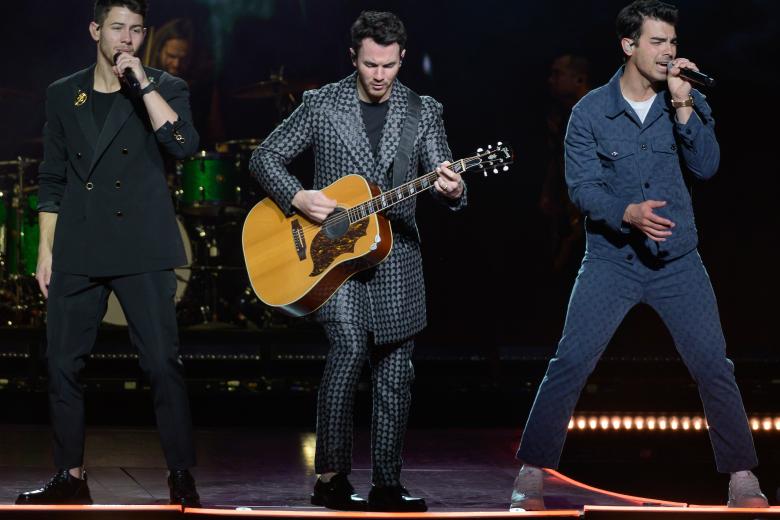 группа Jonas Brothers