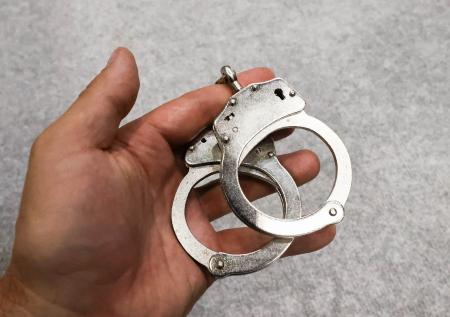 Уборщика петербургской филармонии задержали с листовками РДК