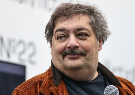 На писателя Быкова завели административное дело