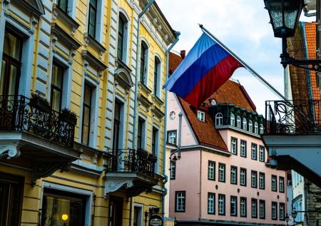 Посольство РФ ответило на перенос захоронений советских воинов в Эстонии