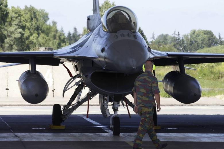 F-16