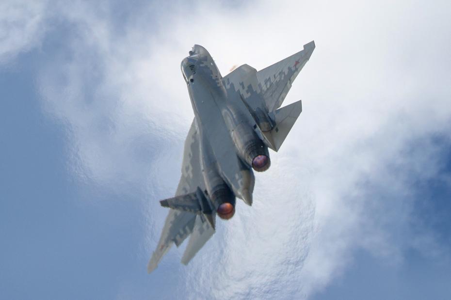 Новый Су-57 напугал американский F-35. Когда ждать истребитель РФ на СВО