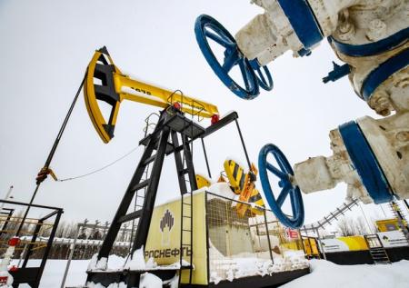 Сечин спрогнозировал рост цен на нефть до $60 за баррель