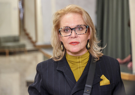 Актриса Яковлева рассказала о проблемах в Театре сатиры