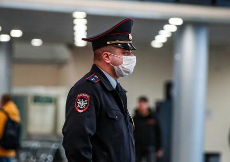 В московском метро поймали домогавшегося детей учителя года