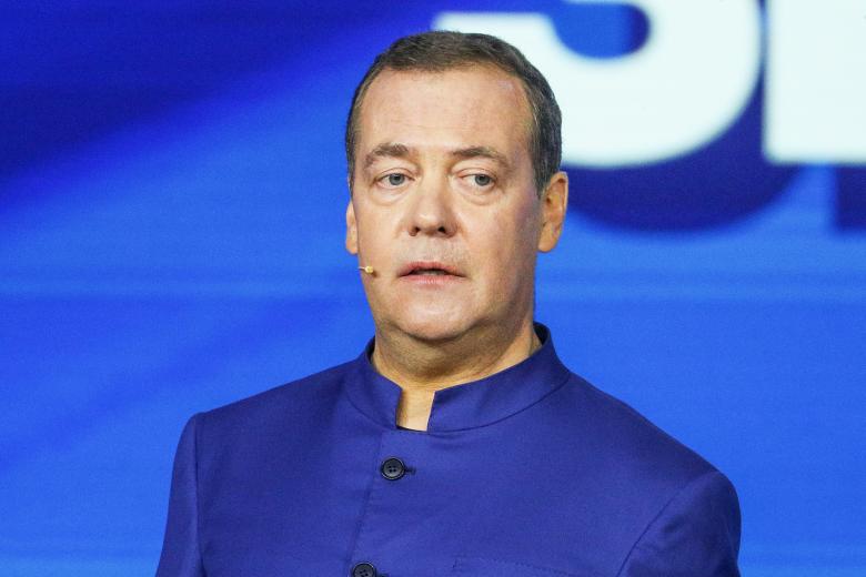 Дмитрий Медведев