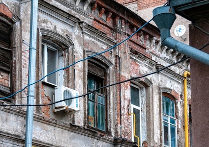 Эксперт по ЖКХ спрогнозировал «эпидемию» обрушения домов в РФ