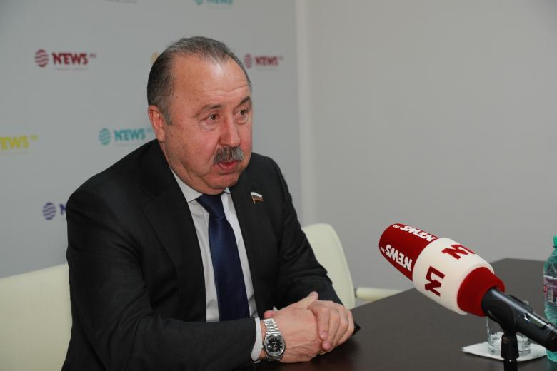 Валерий Газзаев