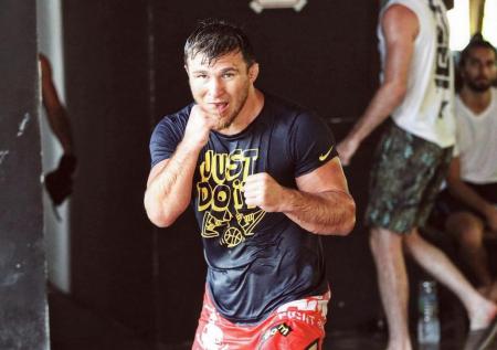 Пираев проведёт бой с Аббасовым за титул чемпиона AMC Fight Nights