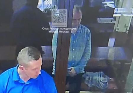 Двух топ-менеджеров отправили под арест за злоупотребления на госконтракте