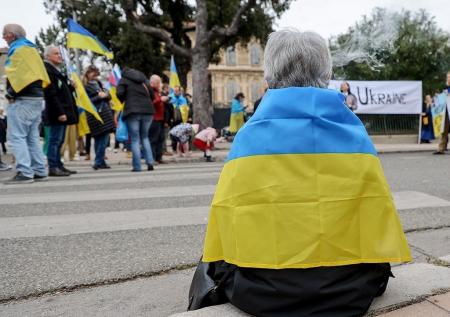Сотни тысяч украинских беженцев попали под угрозу выселения из Британии