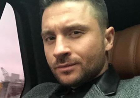 Лазарев уличил крёстного отца сына в хайпе 
