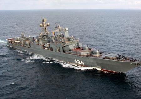 Корабли ВМФ вернулись из Арктики в Североморск