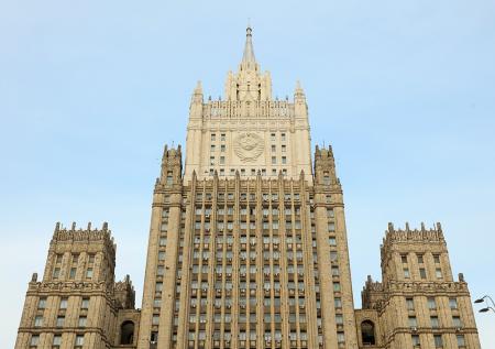 В российское консульство в Финляндии бросили взрывное устройство
