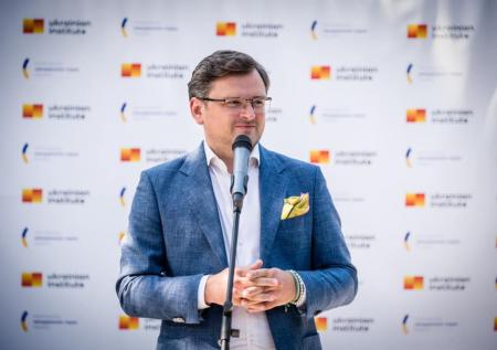 Кулеба назвал Украину странной и ни к чему не готовой страной