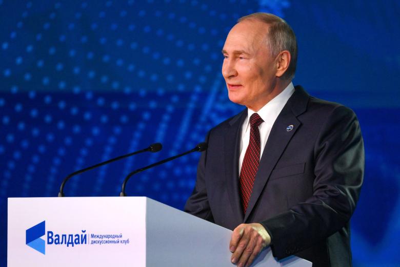 Президент России Владимир Путин на пленарной сессии дискуссионного клуба «Валдай»
