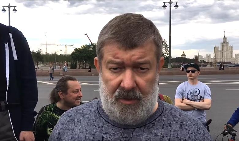 Вячеслав Мальцев во время митинга в Москве
