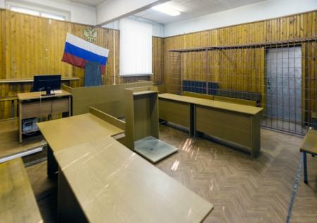 Суд арестовал бойкотирующего QR-коды ресторатора из Петербурга